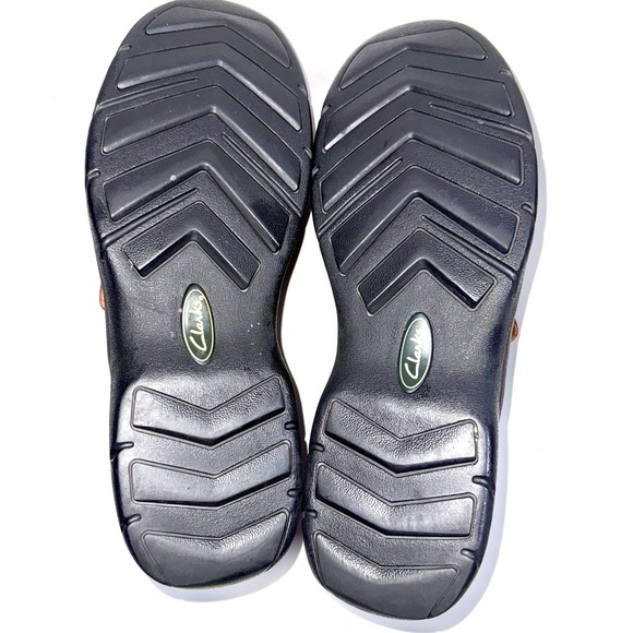 Clarks Men's Burgundy\Brown Leather Slip-On Loafers - Picture 8 of 8